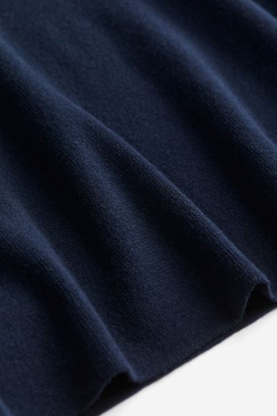 Oversized jumper - Navy blue - Ladies | H&M GB | H&M (UK, MY, IN, SG, PH, TW, HK)