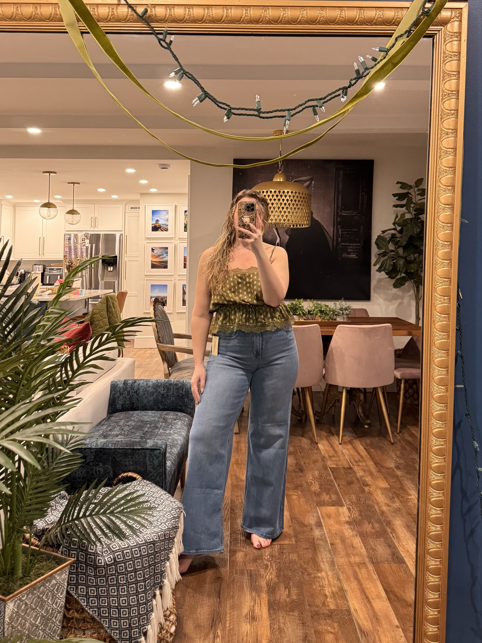 Really wanted to love these jeans, but they just didn't fit right, if you're not as pear shaped these are so good. I'm wearing a 10. wearing a large in the top. spring outfits 2026, date night outfits 

 #LTKgrwm #LTKootd #LTKMidsize