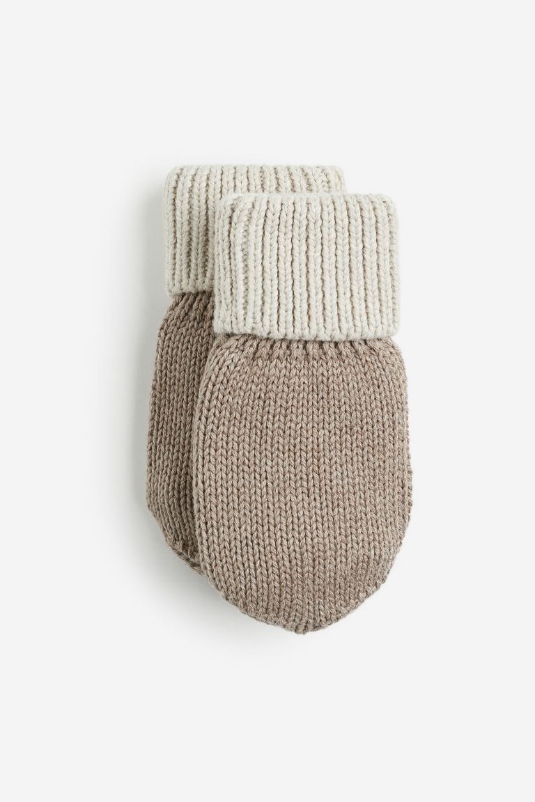 Knitted mittens | H&M (UK, MY, IN, SG, PH, TW, HK)