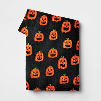 Pumpkins Printed Plush Throw Blanket Black/Orange - Hyde &#38; EEK! Boutique&#8482; | Target