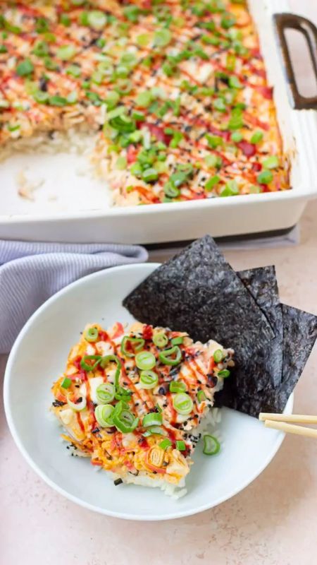 Roll out the red carpet because Sushi Bake is taking over! 😋🍣

Get the full recipe 👇🏼
- https://foodpluswords.con/sushi-bake/
- OR search “Food Plus Words Sushi Bake” on Google

#LTKFitness #LTKFind #LTKunder100