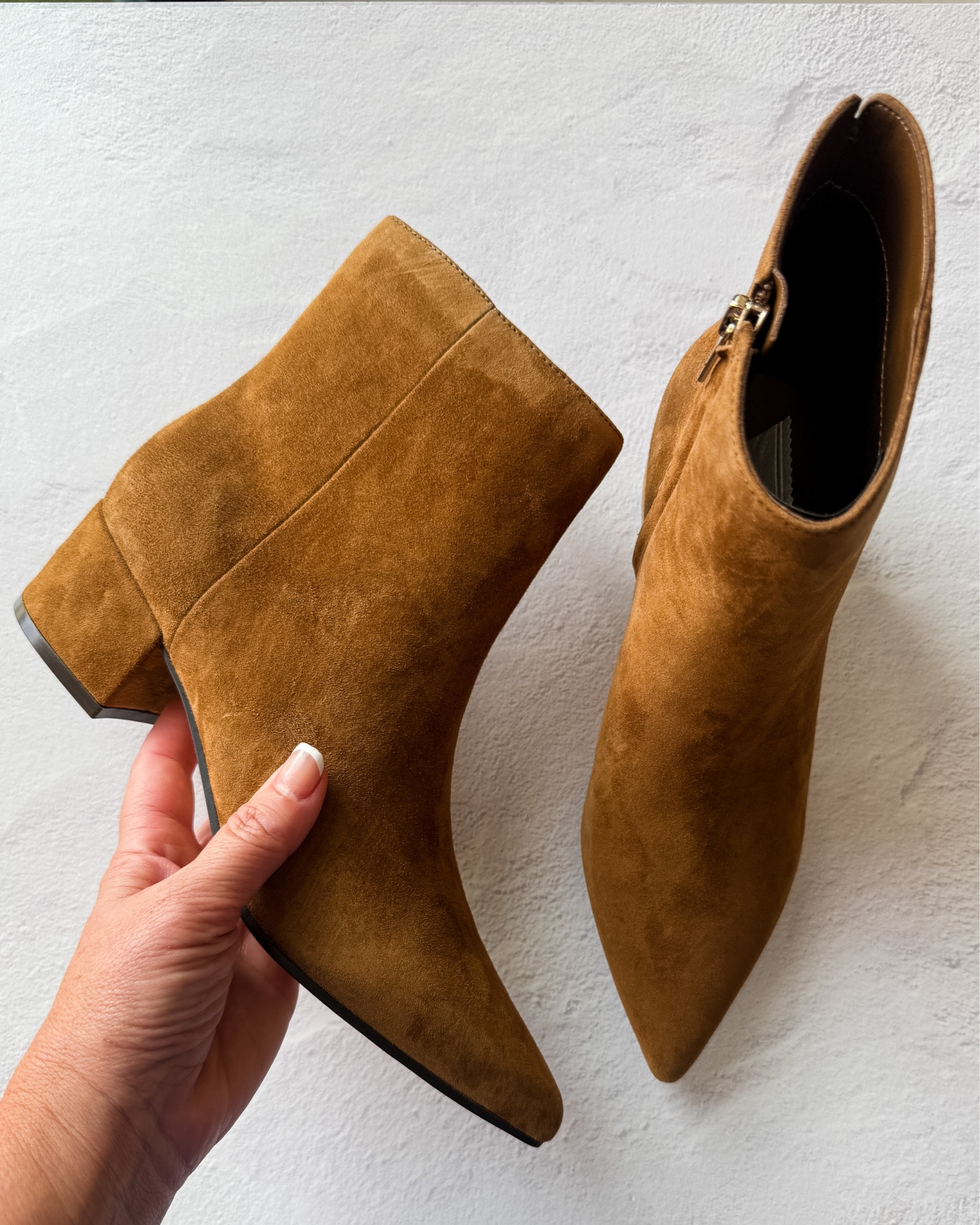 Marc Fisher Leonna Pointed Toe Bootie
in Medium Brown

#LTKSeasonal #LTKOver40 #LTKWorkwear