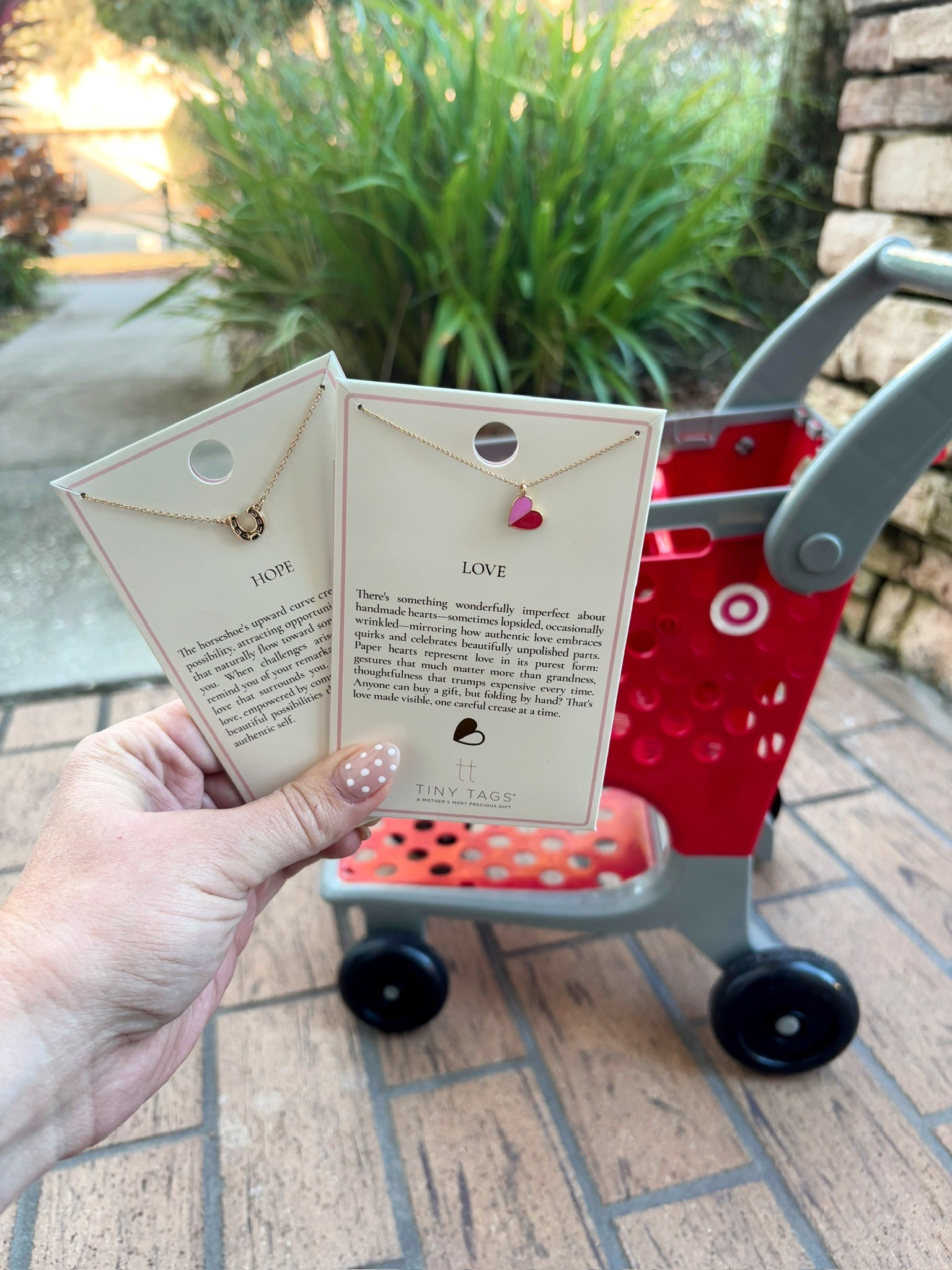 These would be perfect Easter basket stuffers for girls!🐇💛

Spring, Easter basket stuffers, Easter basket, Easter, necklace, @Target 

#LTKootd #LTKSeasonal #LTKSaleAlert