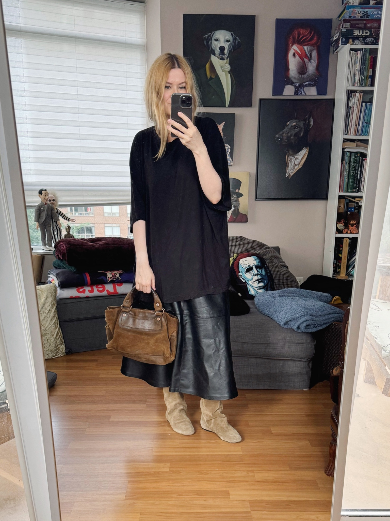 Not really weather appropriate but 🤷‍♀️ I’m tired and have a lot of things to do so this is the best I have in me today 😂
Everything is secondhand or vintage except the skirt. 

 •
#summerlook #vintageceline  #torontostylist #StyleOver40  #secondhandFind #fashionstylist #slowfashion #FashionOver40  #MumStyle #genX #genXStyle #shopSecondhand #genXInfluencer #genXblogger #secondhandDesigner #Over40Style #40PlusStyle 

#LTKStyleTip #LTKOver40 #LTKFindsUnder100