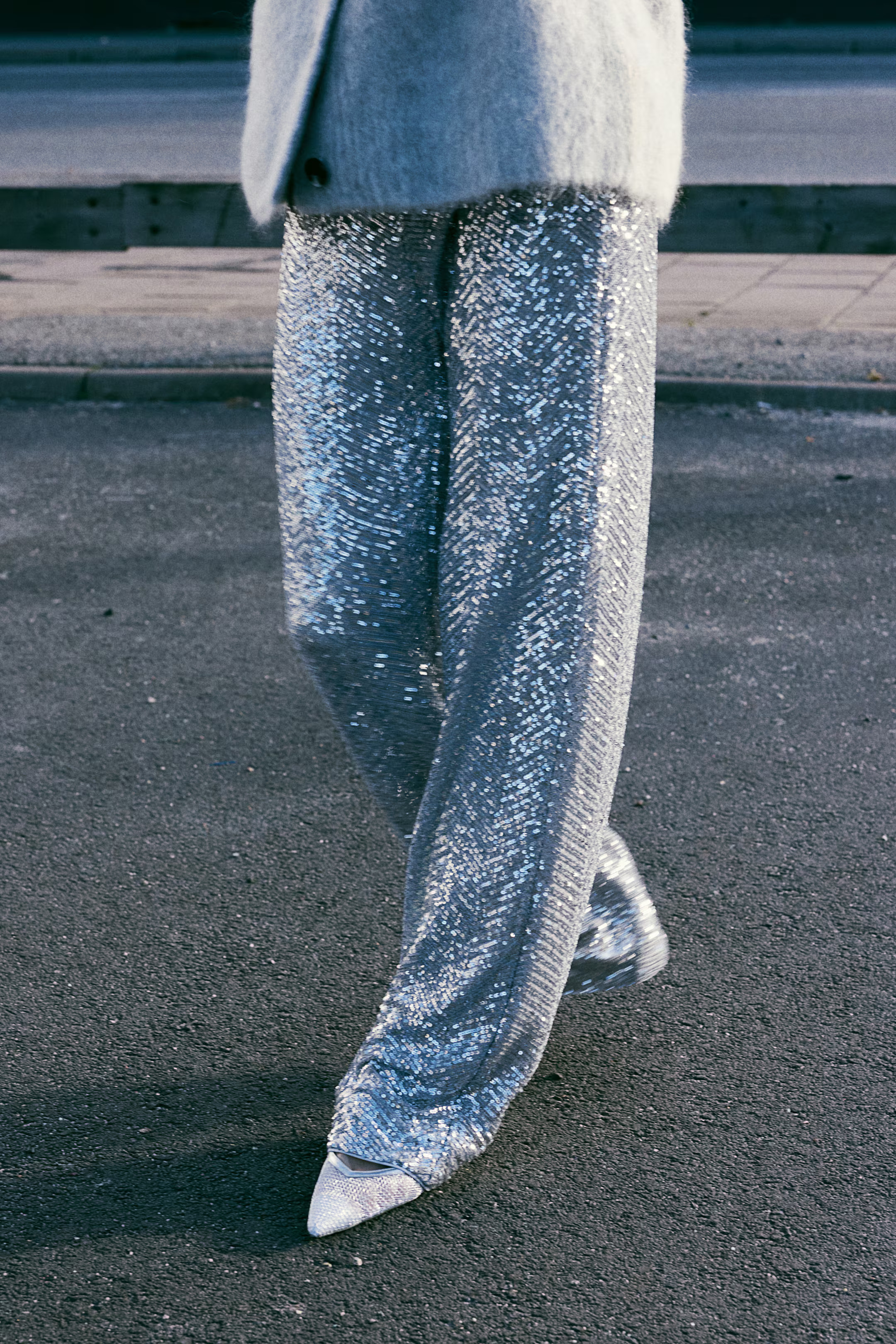 Sequined Pants - Silver-coloured/Herringbone-patterned - Ladies | H&M US | H&M (US + CA)