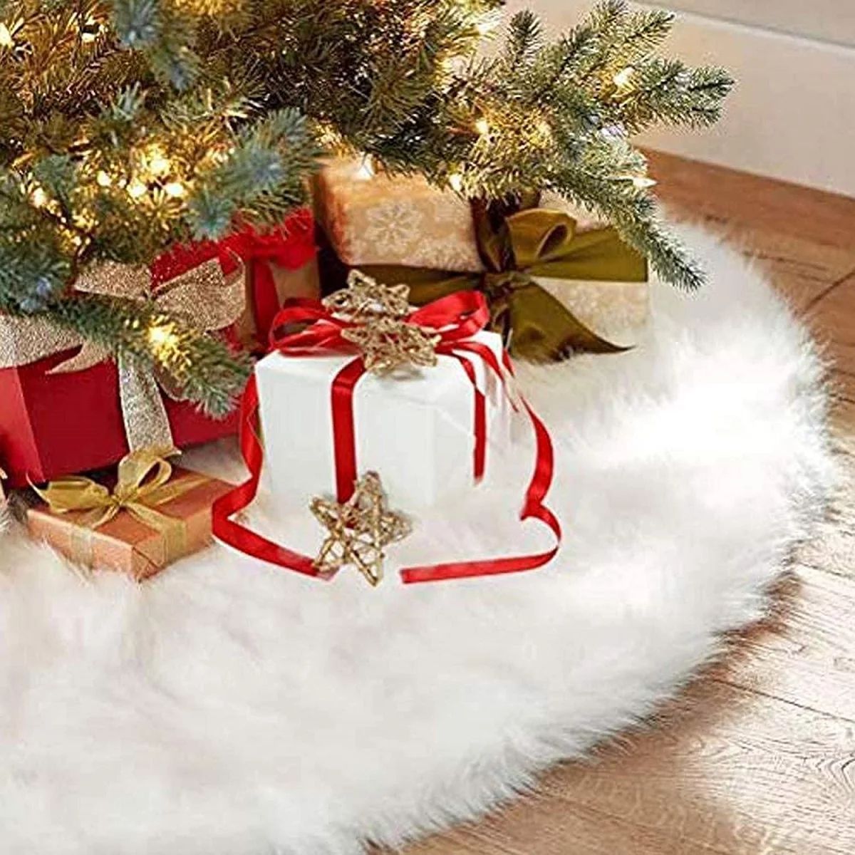 Large/Small Faux Fur Christmas Tree Skirt(Snowy White) for Holiday Tree Decorations - 31.5/35.5/4... | Walmart (US)