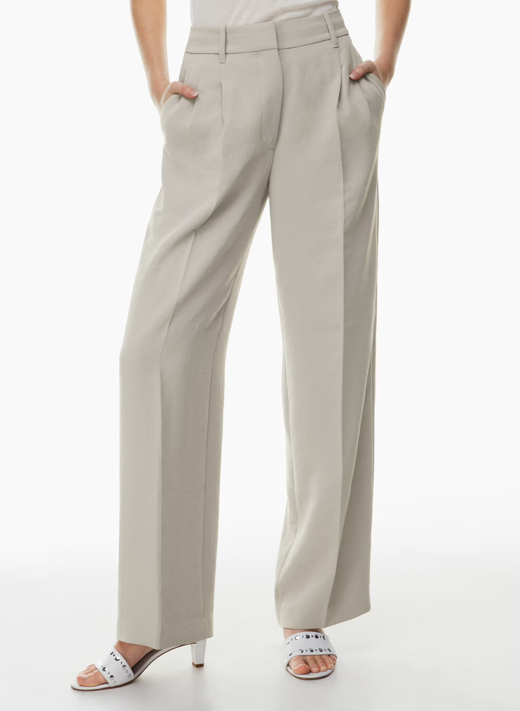 THE EFFORTLESS PANT™ | Aritzia