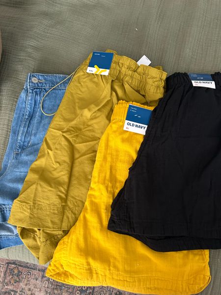 old navy sale! shorts for spring/summer. chambray shorts are the OGC chino but sold out online.