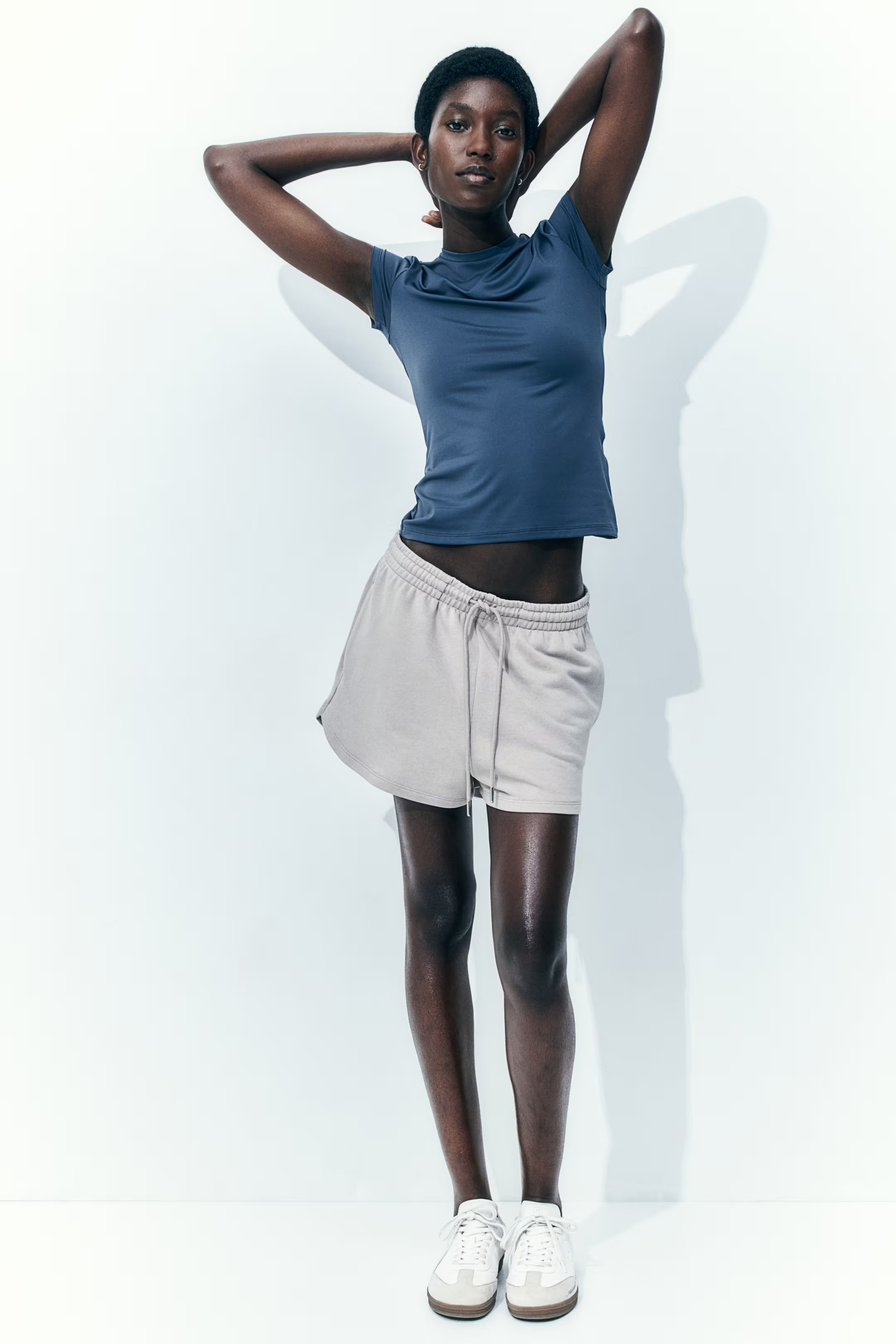 Fitted T-shirt - Dark beige - Ladies | H&M US | H&M (US + CA)