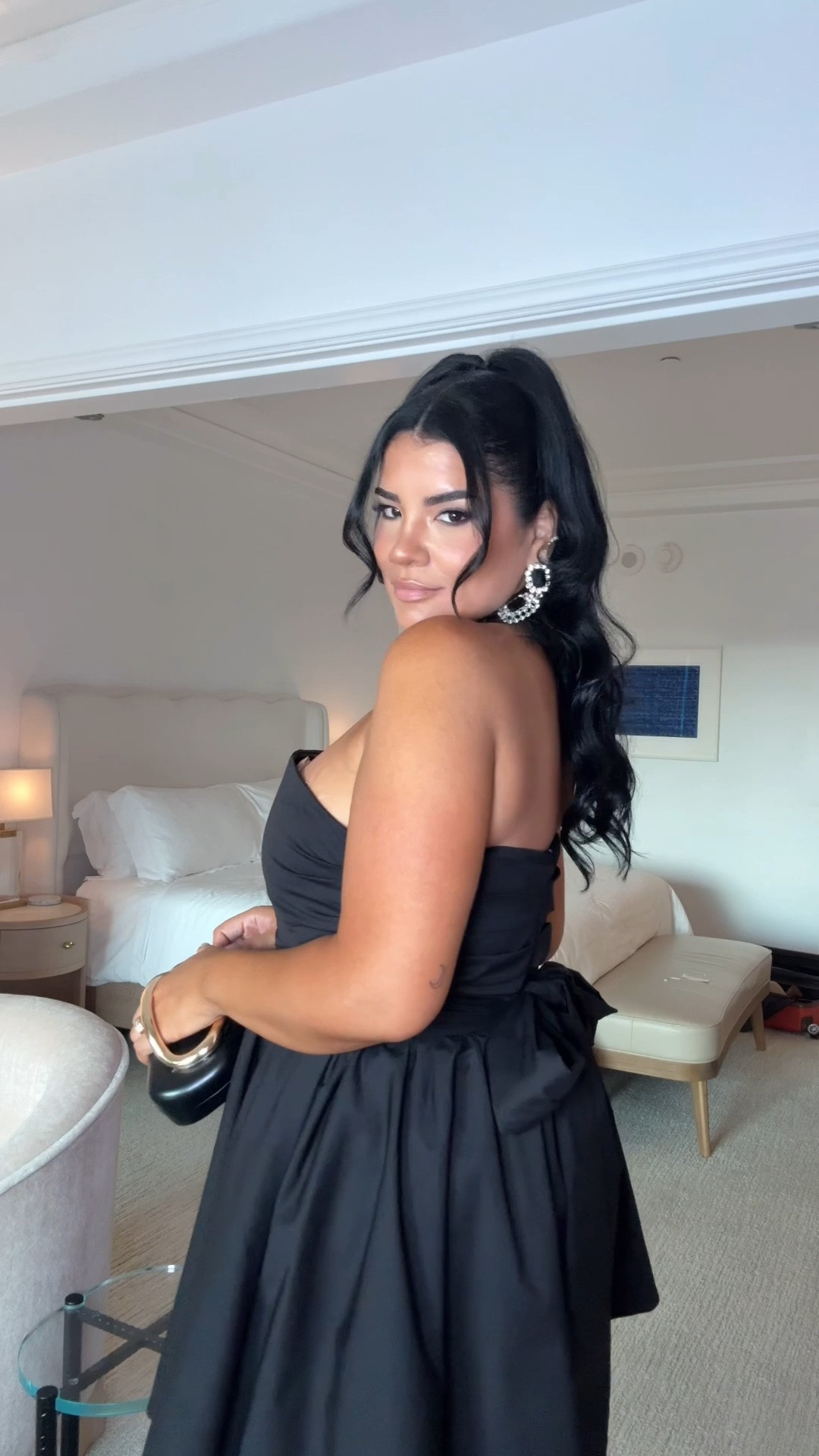 The little black dress, but make it flirty 🖤✨ Strapless, chic, and ready for wherever the night takes you.

Wearing an XL

#LittleBlackDress #LBD #AmazonFashion #MiniDress #DateNightOutfit #GirlsNightOut #FashionFinds #StyleInspo #CocktailDress #GoingOutOutfit #FallFashion #LTKStyle

#LTKOver40 #LTKWedding #LTKMidsize