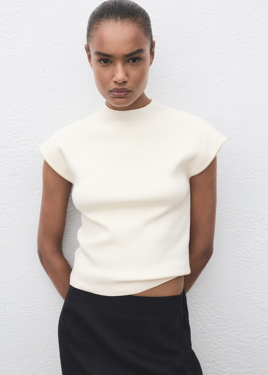 Short-sleeved fine-knit sweater - Women | MANGO USA | Mango (US/MX/AU)