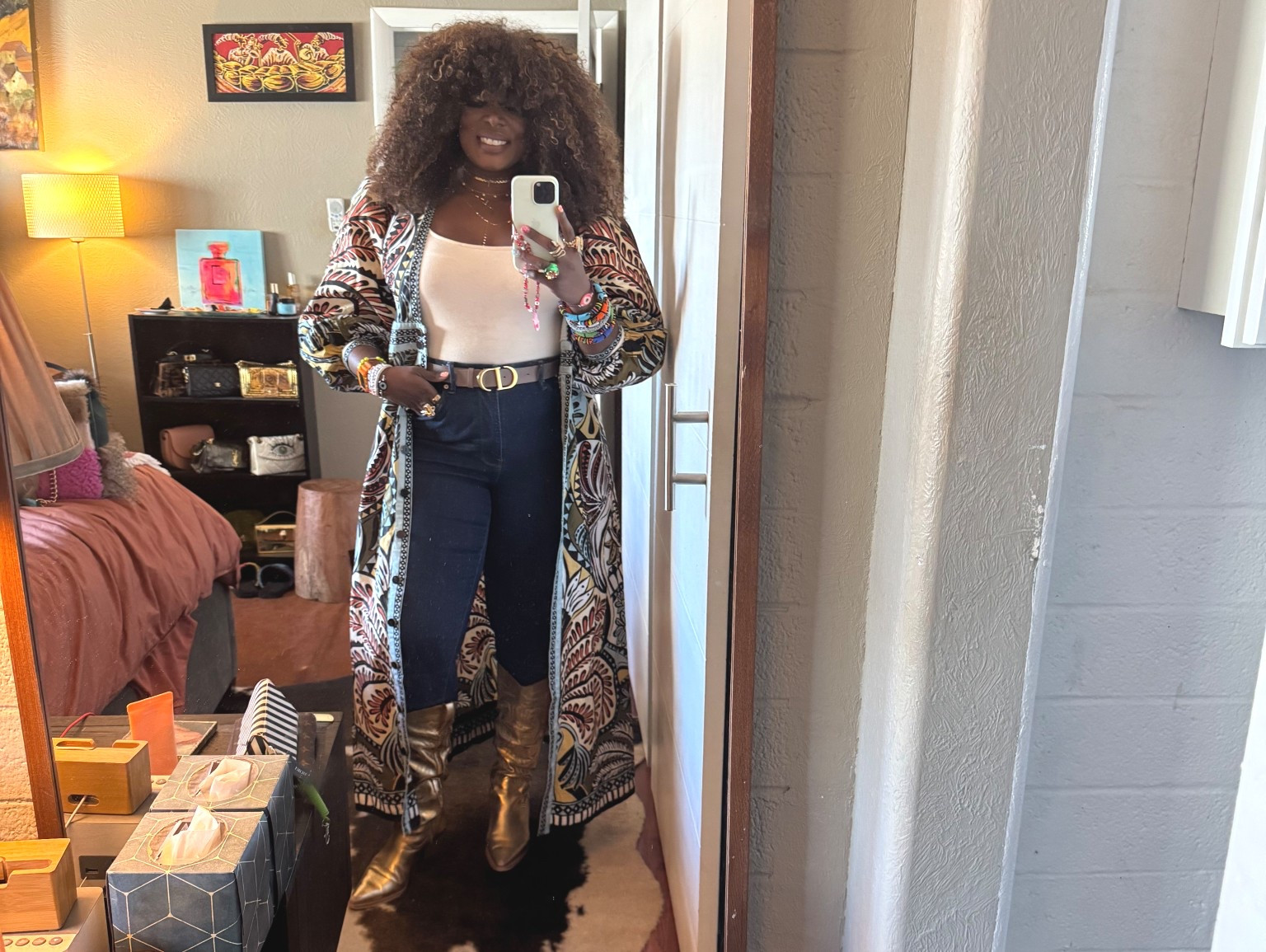 dark wash denim paired with a duster, bodysuit * gold boots!

#LTKdayinmylife #LTKgrwm #LTKValentine