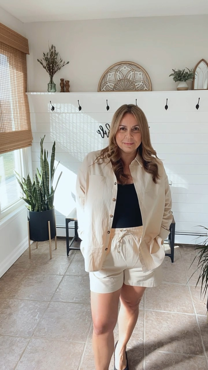 This 2 pc set makes a cute travel outfit. I’m wearing a large but would size up if you’re looking for an oversized fit








Resort wear, midsize fashion, mom style, short set, Amazon fashion, vacation outfit






#LTKunder50 #LTKFind #LTKcurves