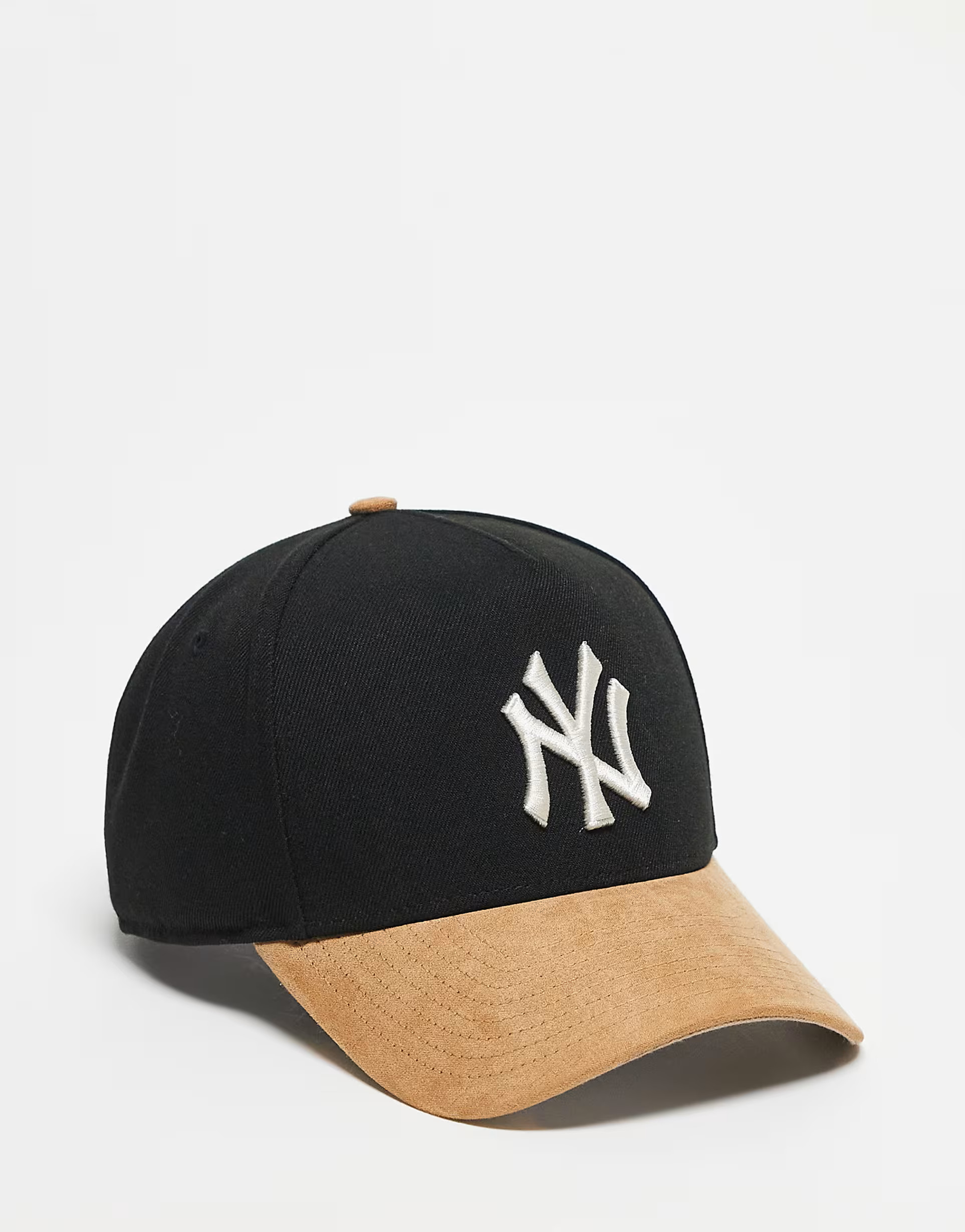 New Era NY Yankees E-frame cap in black with beige suede contrast peak | ASOS (Global)