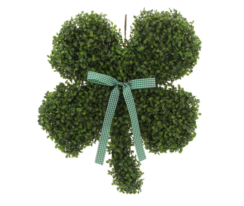 This is so cute!! I love this clover door hanger. 


#kohls #shamrock #stpatricksday #under50 

#LTKSeasonal #LTKHome