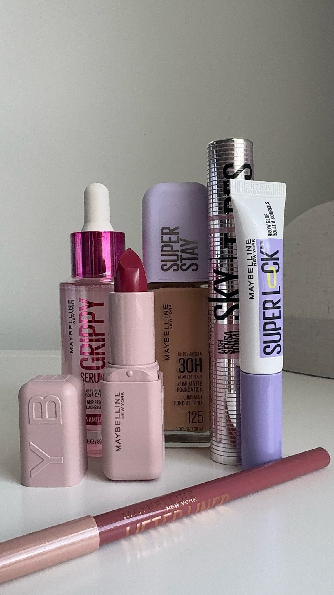 #AD  If your makeup bag needs a little refresh for fall but you’re trying to stick to a budget, this is exactly where I’d spend about $100 at Target. 🍂

These are the products I’d replace first because they’re the ones I reach for every day—from a primer that helps my makeup stay put to a foundation, mascara, lip liner, and lipstick that create an easy, polished look.

What’s the first makeup product you replace each fall?

@Target   @Maybelline @targetstyle #Ad, #TargetPartner #Target # #MaybellinePartner