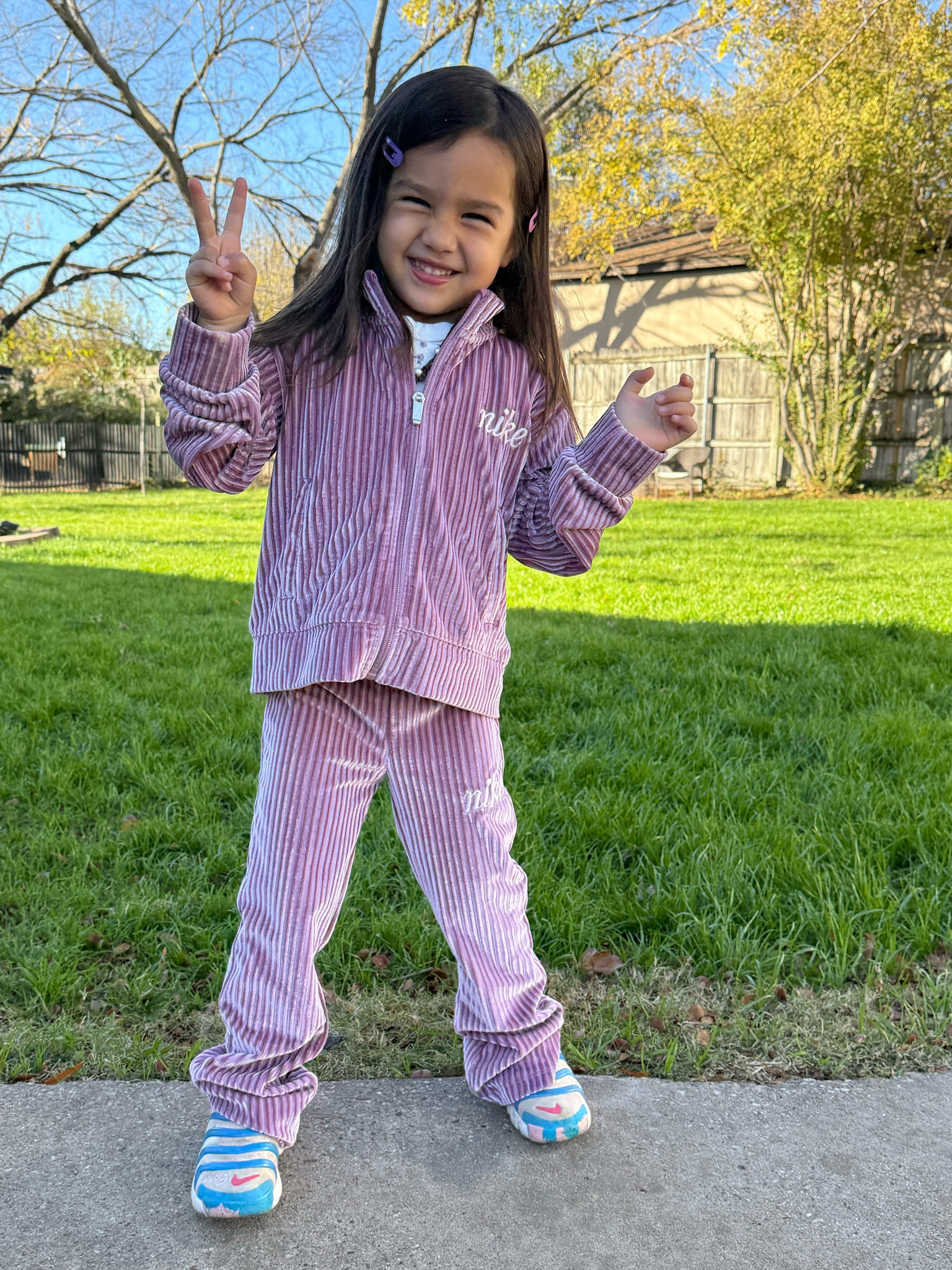 🥰✌🏽 we love this set! I got her a size up so she can wear for a long time so it’s still a little big…but she’s obsessed 🤩
