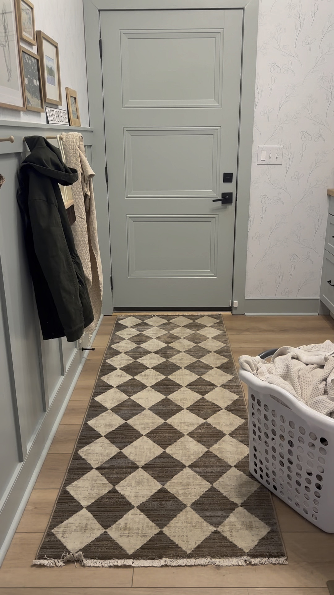 Want a classic look for your home decor? Add a checkered rug! 

#LTKhome #LTKVideo #LTKstyletip