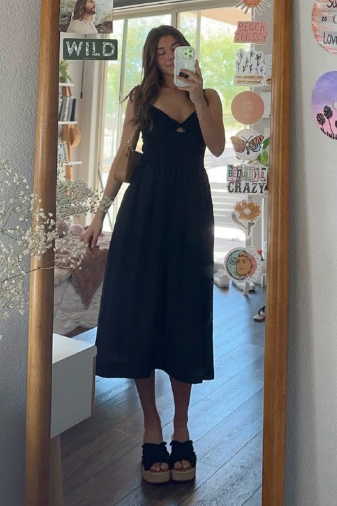 dress is size small!