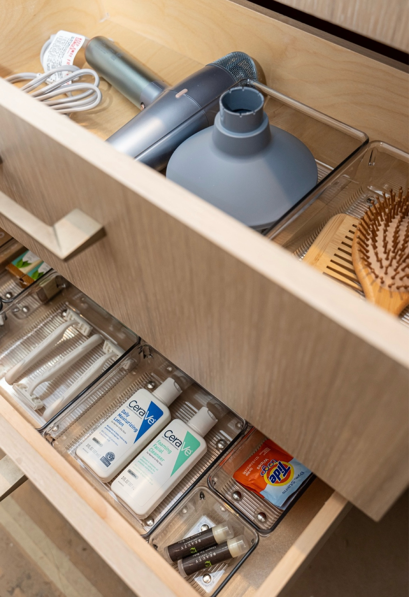 Some great fresh starts products- especially this fantastic hair dryer! 
Great options to setup your guest space. 


Amazon prime, hosting, sale 

#LTKStyleTip #LTKHome #LTKBeauty