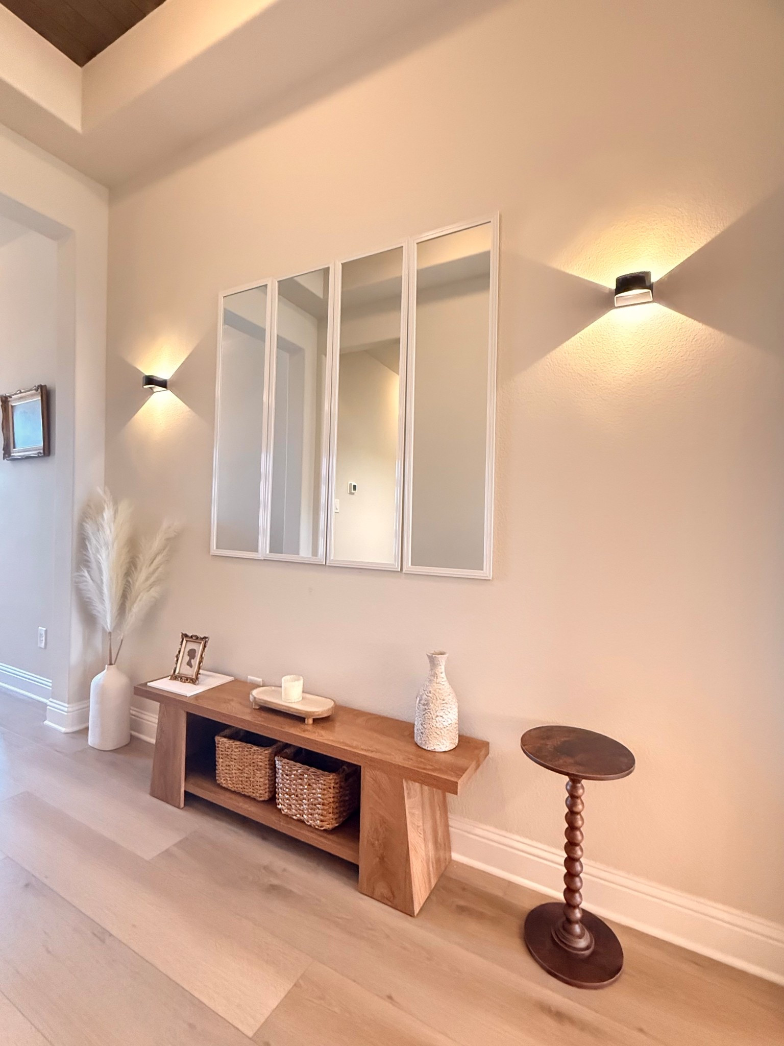 The new entryway bench! I’m obsessed! 


#LTKHome