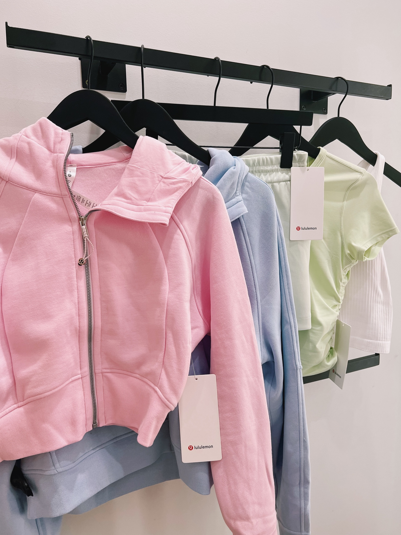 some of my favorite lululemon finds!🫶🏼
#lululemon

#LTKstyletip #LTKBacktoSchool