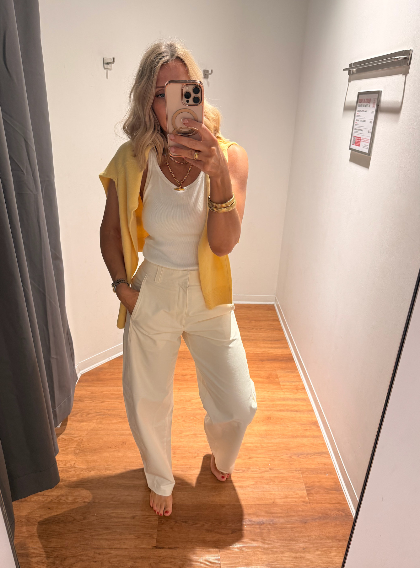 Uniqlo trousers are so good at the moment.

There’s such a nice mix of linen, barrel leg, even the more relaxed hareem styles… and actually at a really good price point as well, which we don’t always see.

The colours are what’s really getting me though… it’s just starting to feel a bit more spring-like, isn’t it? 

 #LTKuk #LTKspring #LTKstyletip