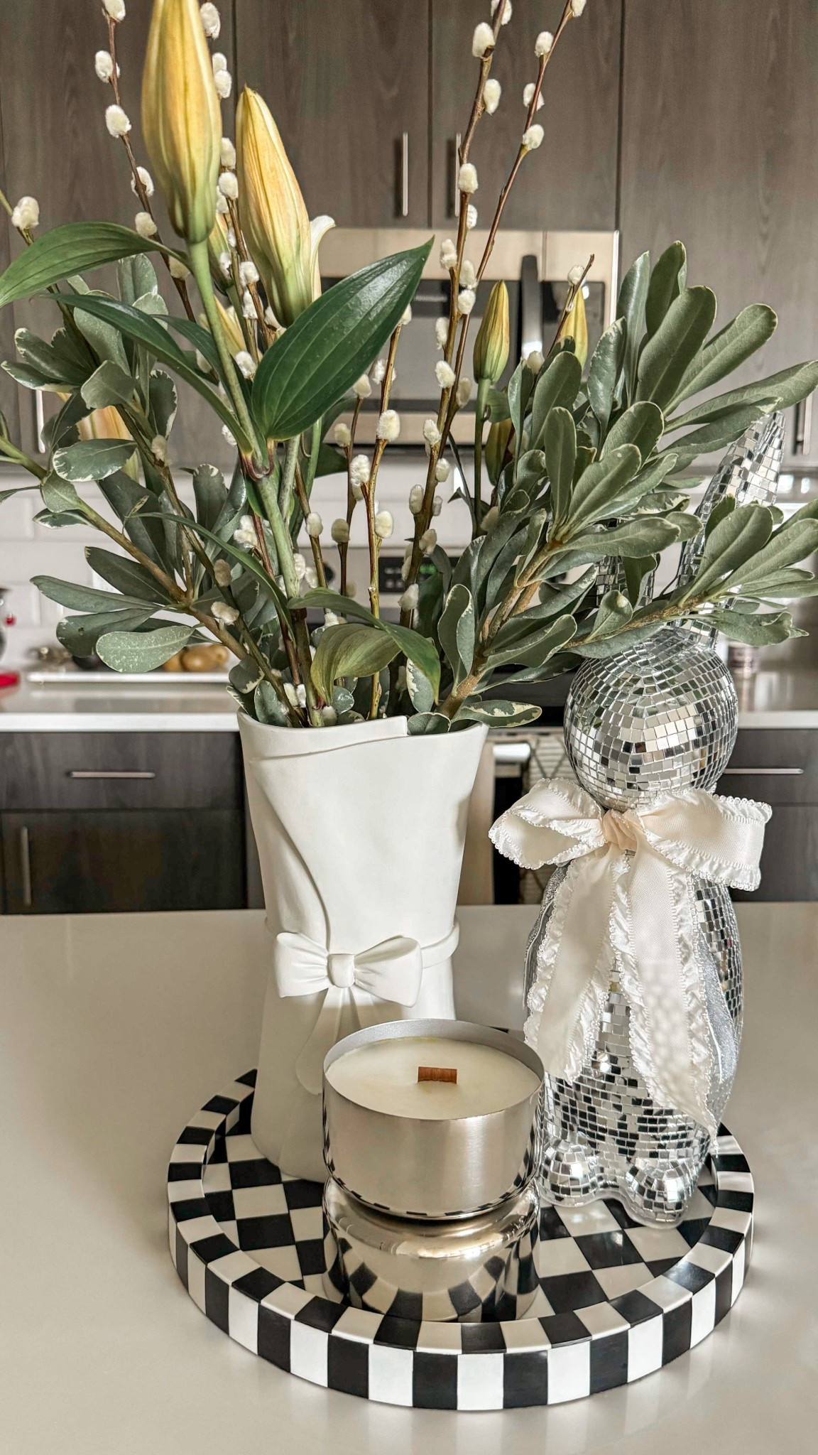 A simple yet stylish centerpiece ✨ Black, white, and silver details for a chic touch. Would you recreate it?

#LTKSeasonal #LTKWatchNow #LTKHome