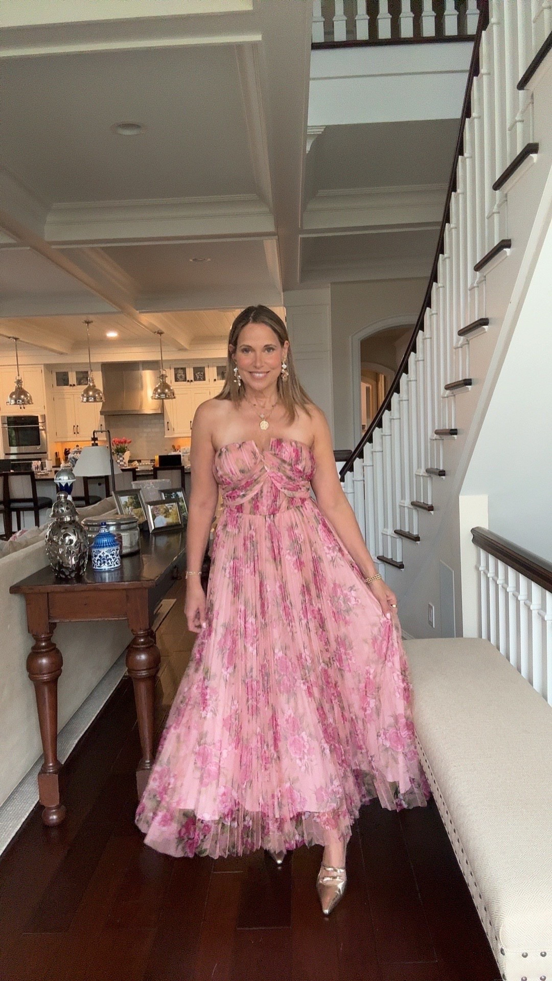 The perfect dress for a wedding guest or any special events you ahve during the spring! Styled it with some gold jewelry and cute shoes! Als tagged a ton of other dresses below that we ar loving!

#LTKdayinmylife #LTKootd #LTKgrwm