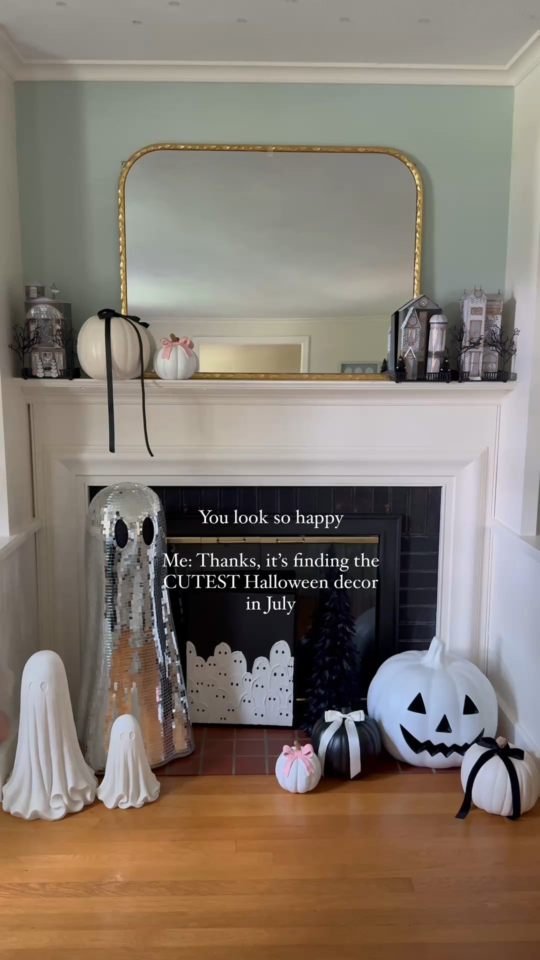Here are my fave finds so far for Halloween! It’s hard to believe but these are going FAST! Linking what I can and the other finds are from HomeGoods!🖤🧡