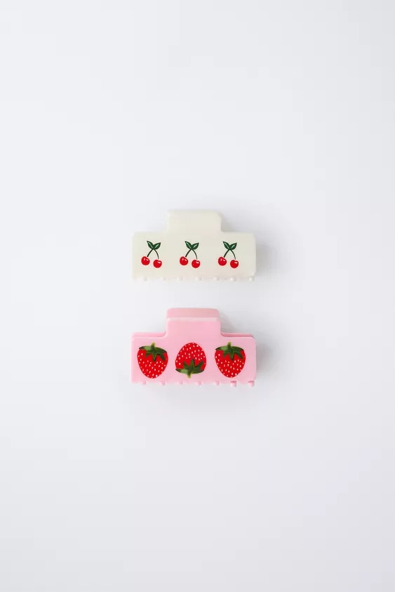 PACK OF TWO STRAWBERRY AND CHERRY CLIPS | Zara US
