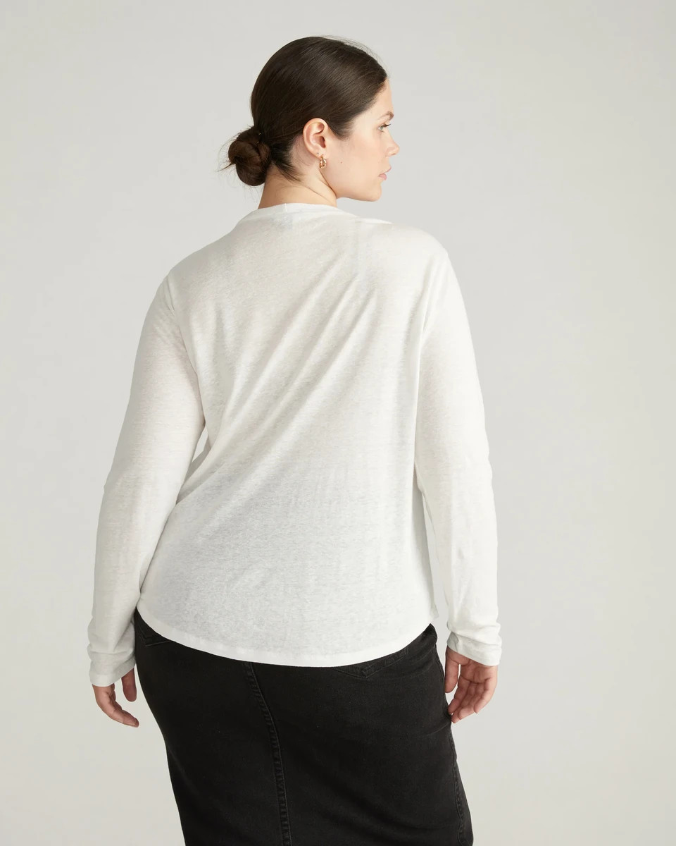 FINAL SALEBreeze Stretch Linen Long Sleeve TeeWhite  $98    $31  Save 68% 5 reviews | Universal Standard