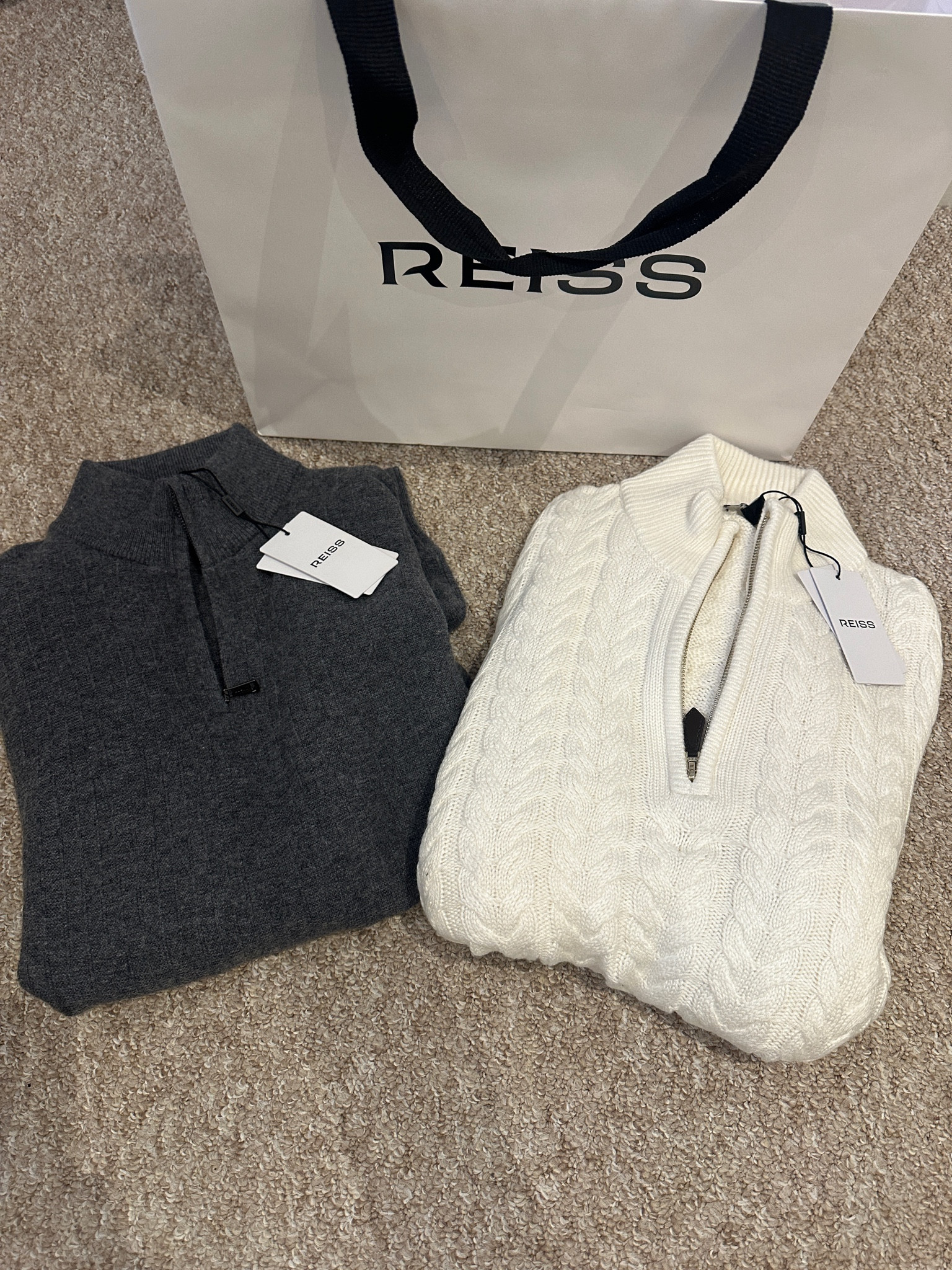 Men’s gifts from Reiss 

#LTKgiftguide #LTKuk #LTKautumn