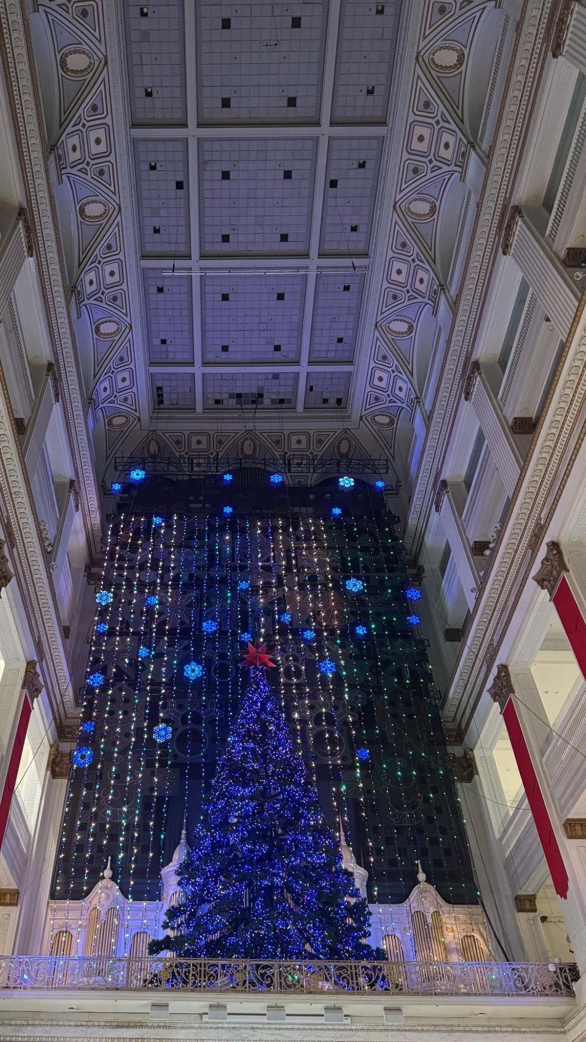 Wanamaker light show in Philadelphia ✨ 

#LTKootd #LTKHoliday #LTKdayinmylife