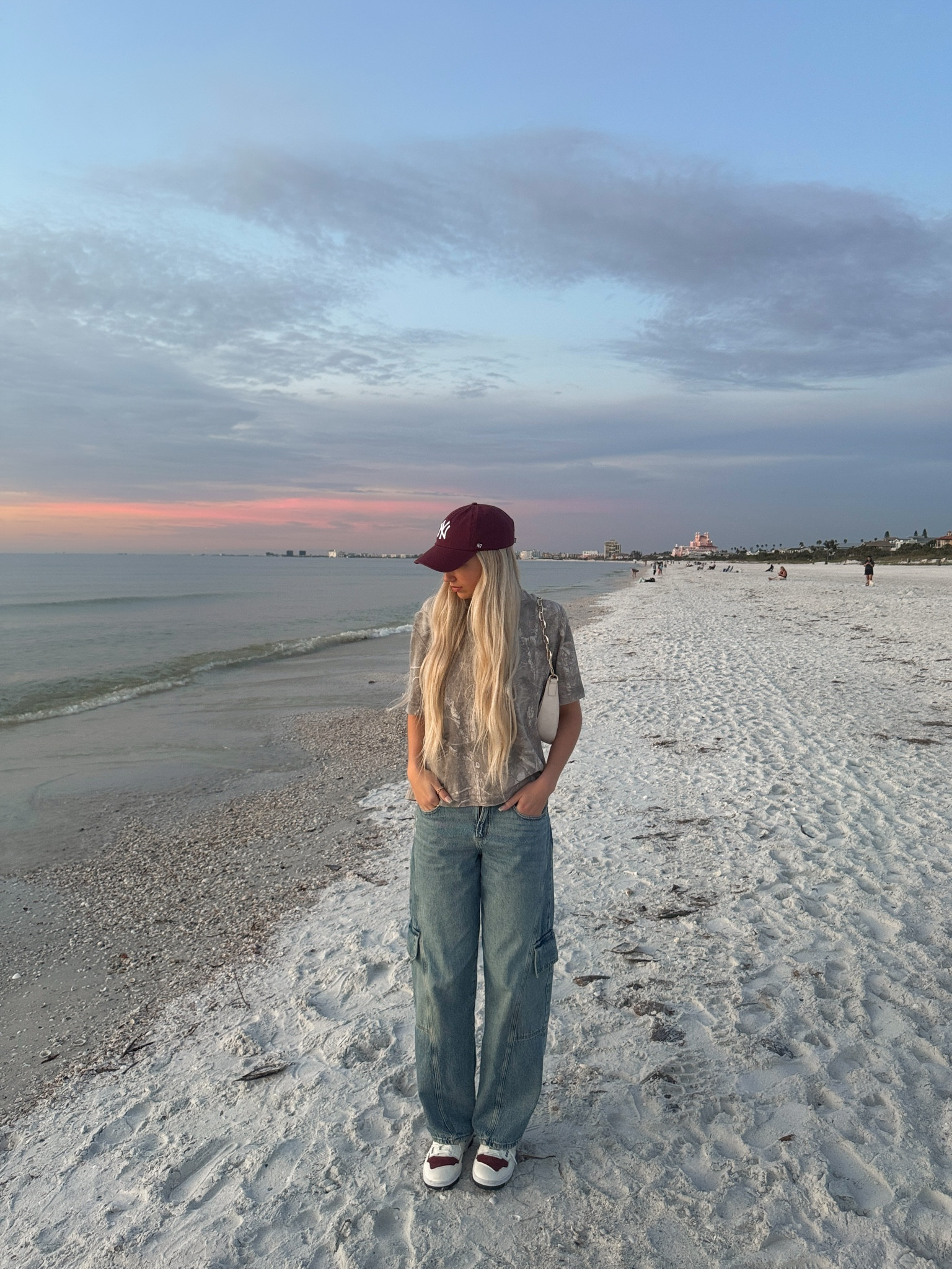 loving the coastal camo. this shirt is my new fav!

Shirt - S
Pants - 6 
Shoes - 10

baseball hat, beach outfit, casual outfit, new balance, abercrombie 

#LTKSeasonal #LTKFindsUnder100 #LTKStyleTip
