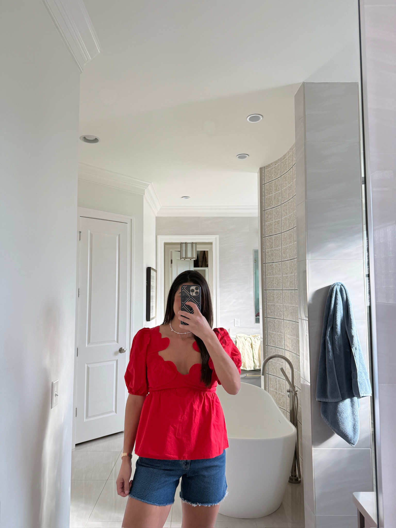 Obsessed with this top ❤️

Valentines, valentines outfit, valentines top, denim shorts, denim jean shorts, Grace white

#LTKootd #LTKSeasonal #LTKValentine