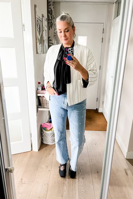 Ootd - Friday. Today feels like fall so I am layering up. A basic black tank under a semi transparent blouse with bow detail, a kimono jacket (Norah, can’t link), jeans with pearls and Vivaia Mary Jane’s that you can just pop in the washing machine 🙌🏼



#LTKstyletip #LTKeurope #LTKshoecrush