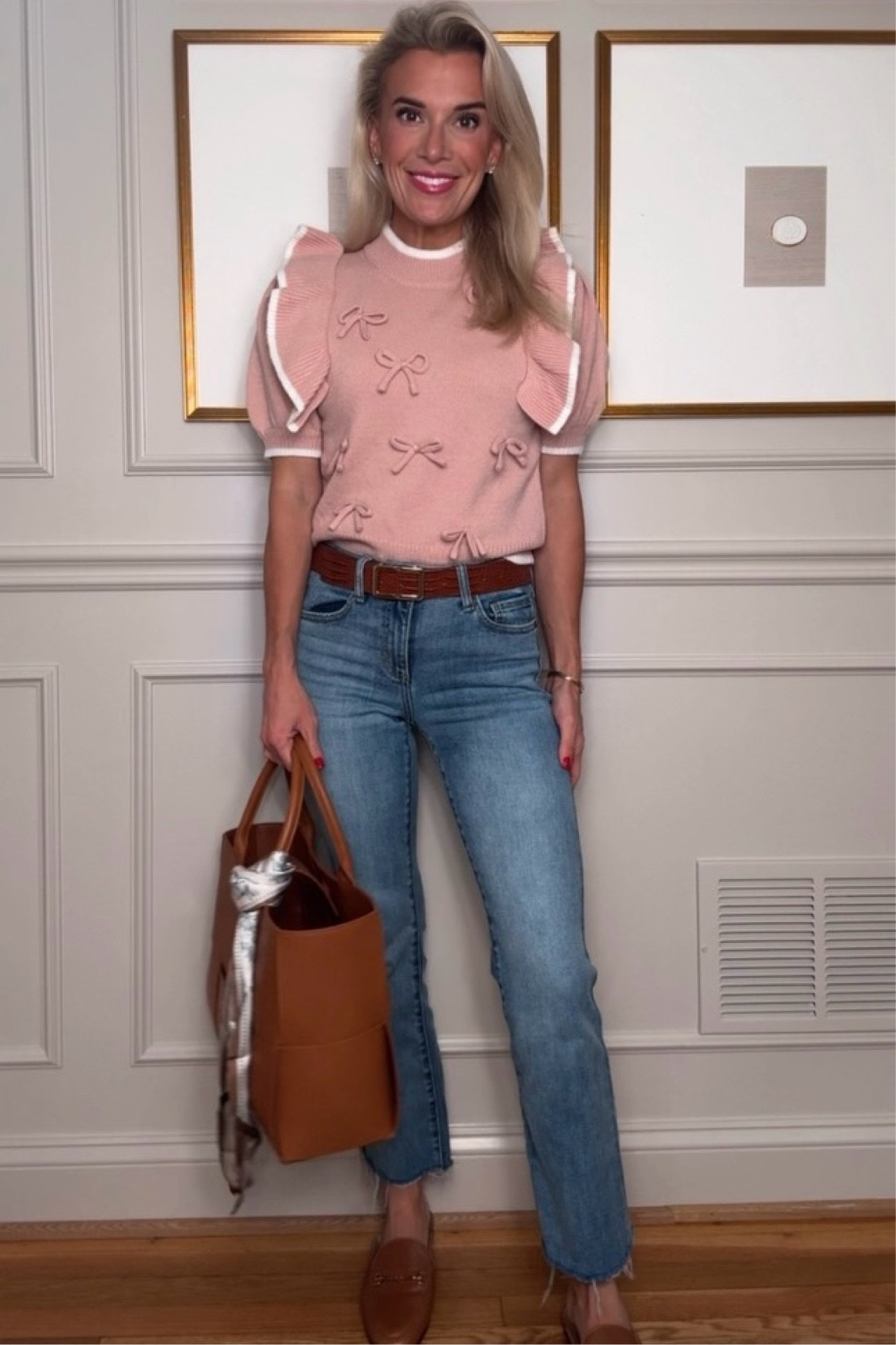 Women’s fashion, Meredith Hudkins, transitional fashion, fall fashion, chic, timeless, preppy, ruffle sleeve top, short sleeve top, crocodile skin belt, Bottega Veneta bag, women’s jeans, Avara, Sam Edelman, leather mules, J. Crew, accessories, bows



#LTKSaleAlert #LTKStyleTip #LTKFindsUnder100
