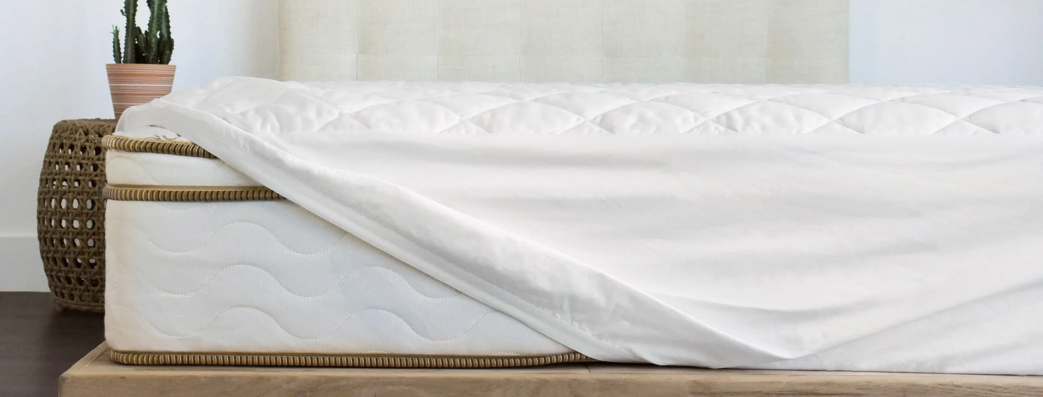 Organic Mattress Pad | Saatva Mattress