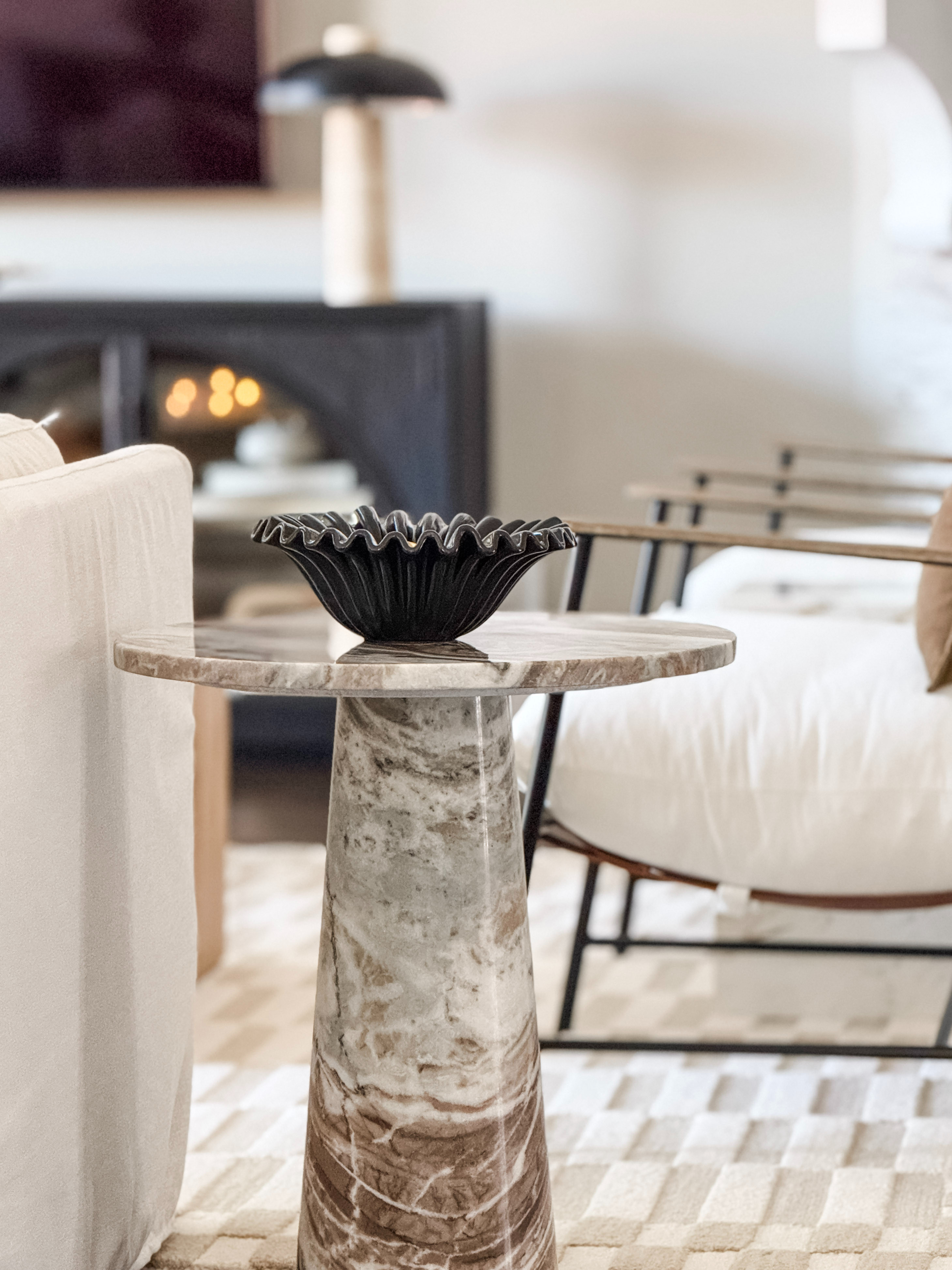 Fall decor inspo for your home!


Styled side table  End table decor  Marble table  Marble accents  Decor bowl  Neutral accents  Modern home  Fall decor  Neutral fall decor  beigewhitegrey 

 #LTKSeasonal #LTKHome #LTKStyleTip
