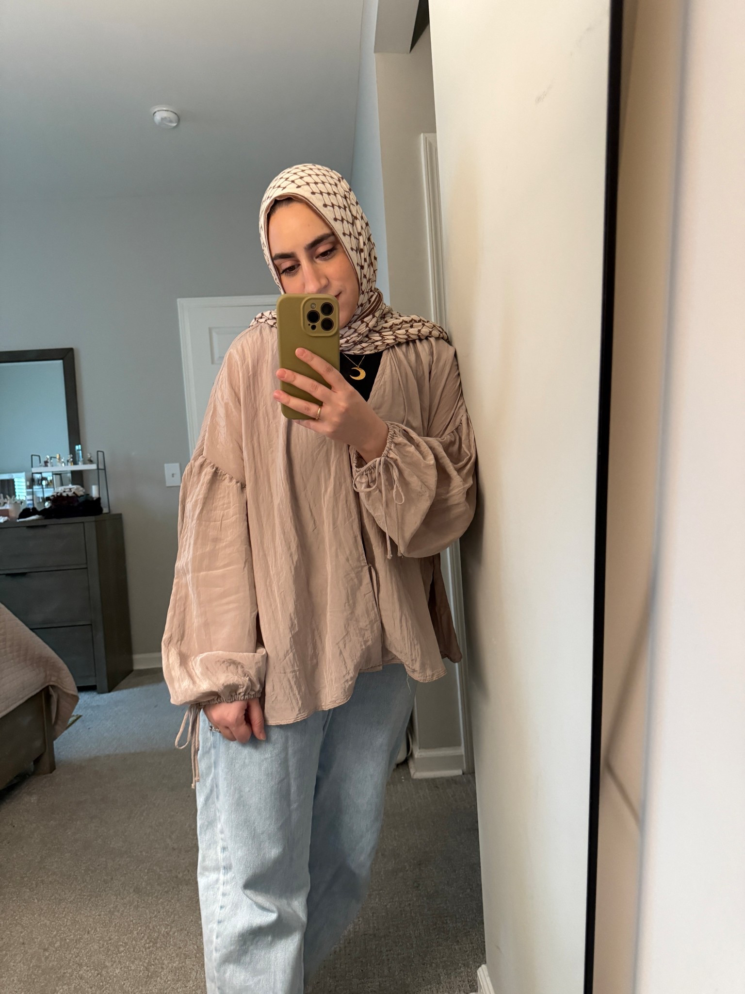 Todays outfit of the day featuring my favorite top for spring 🌸🌷

#ootd #outfitoftheday #outfitinspo

#LTKPetite #LTKStyleTip #LTKSeasonal