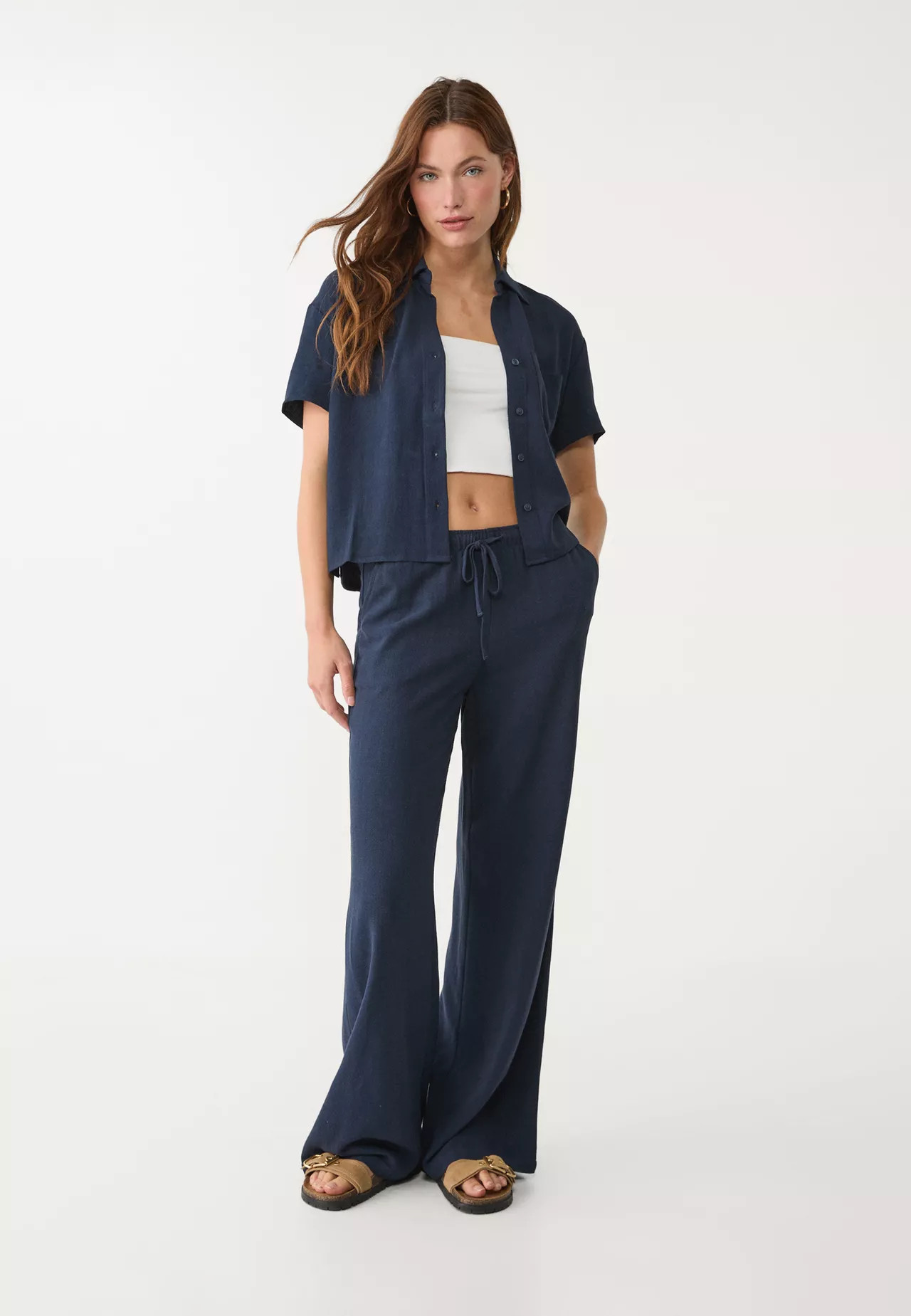 Flowing linen blend trousers | Stradivarius (UK)