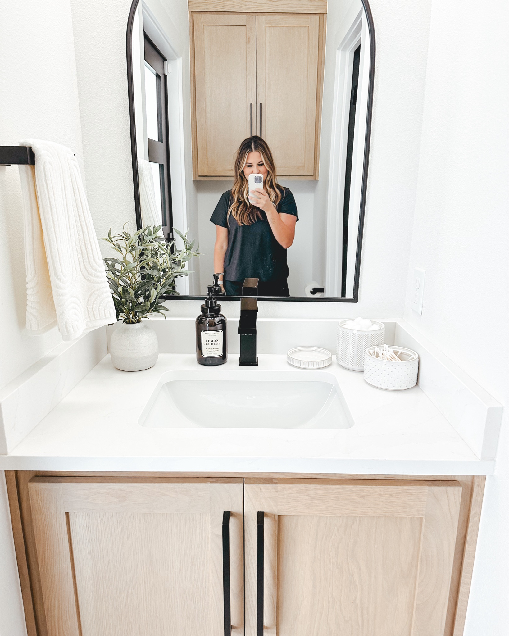 I’ve been needing to refresh this powder room for a while and I finally did! #Walmartpartner
I was able to get some beautiful home decor, hand towels and bath mat on budget thanks to @Walmart 
#beautifulhomedecor #walmarthome #bathroomrefresh #roomrefresh

#LTKSaleAlert #LTKHome #LTKFindsUnder50