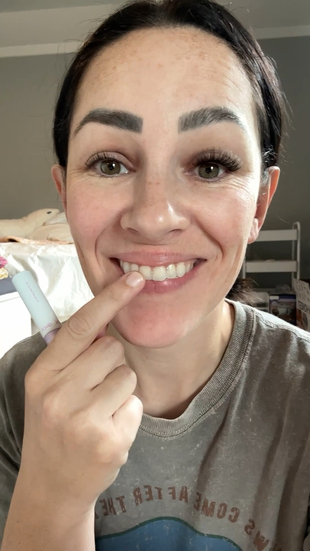 Some family photo prep: teeth whitening my sensitive teeth and fake lashes to help my eyes pop and so my mascara doesn’t smear in this heat.🍁🍂🍃 I used Lumineux Teeth Whitening for my teeth. For my lashes, I used Kiss Falscara to help it bond, FlutterHabit lashes in Water Lilly, and their black glue.

#LTKFindsUnder50 #LTKBeauty #LTKFindsUnder100