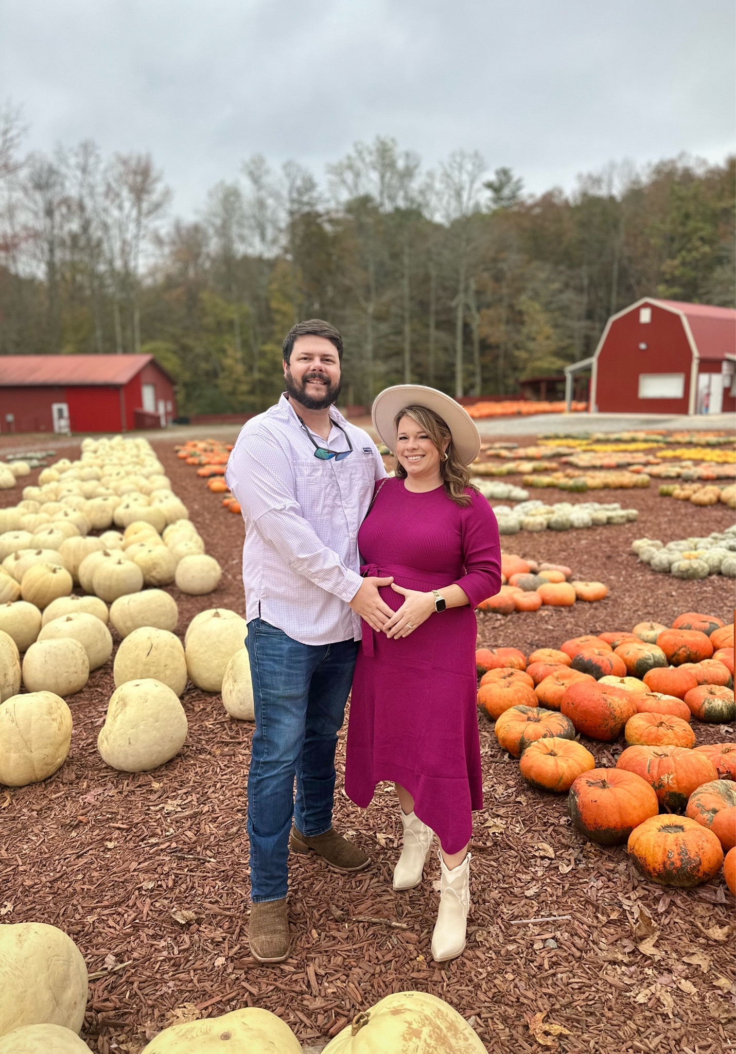 Just a little maternity photo shoot with my honey in a beautiful pumpkin patch in north Georgia.


This dress is also perfect for a thanksgiving outfit for both maternity mamas and non maternity ladies.


Midsize fashion 
Bump friendly 
Thanksgiving dress
Pumpkin Patch dress
Fall dress
Winter dresss

#LTKMidsize #LTKStyleTip #LTKBump