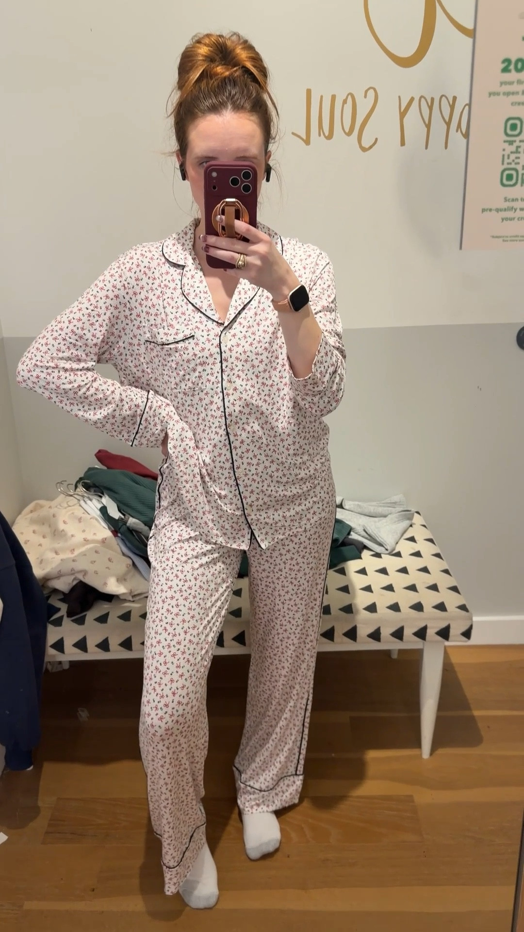 #aerie has the softest pajamas & several prints that can be worn year round! In xs here, not at all tight but would be happy in a s too

#LTKSaleAlert #LTKGiftGuide #LTKCyberWeek