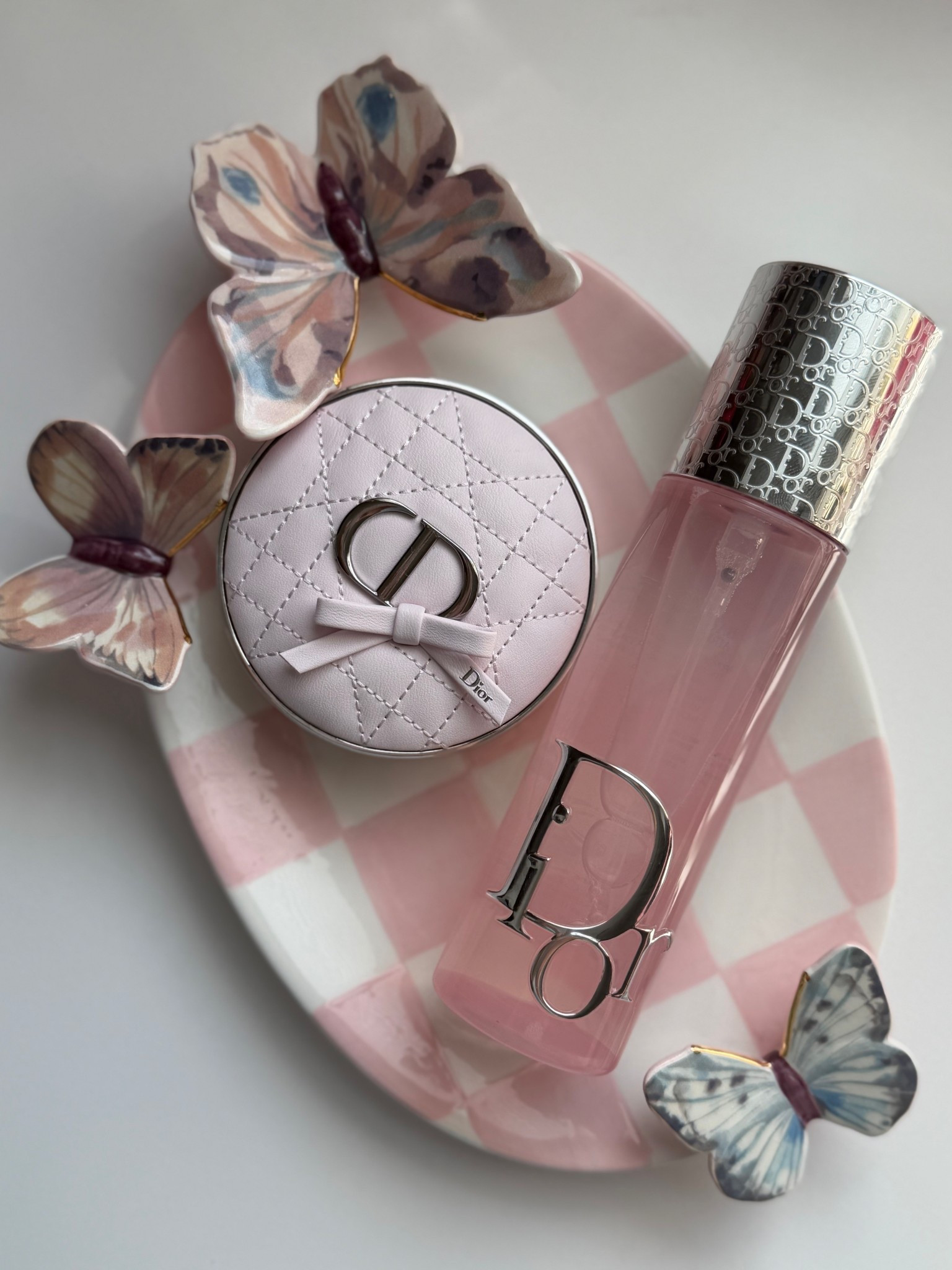 Pink Dior Setting Spray and tray
