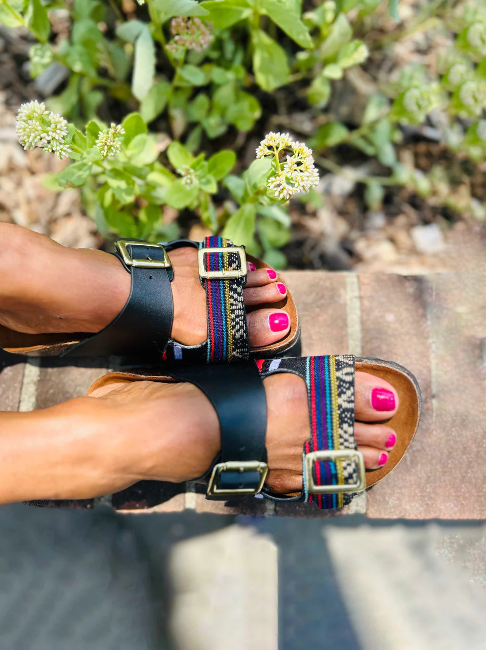 Blackbird Buckle Sandal | Inkkas