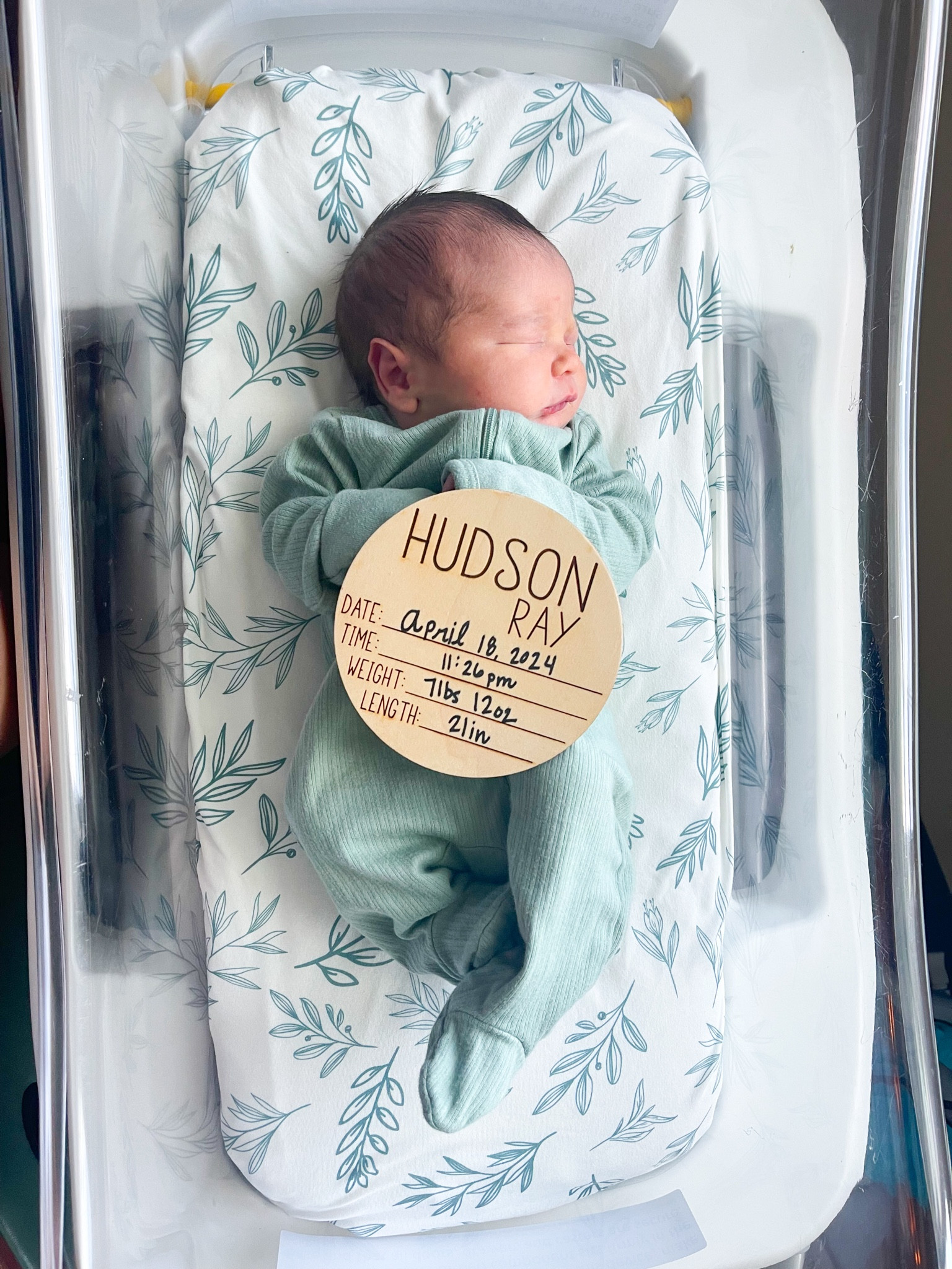 Baby announcement for the hospital ❤️

#LTKFamily #LTKBaby #LTKBump