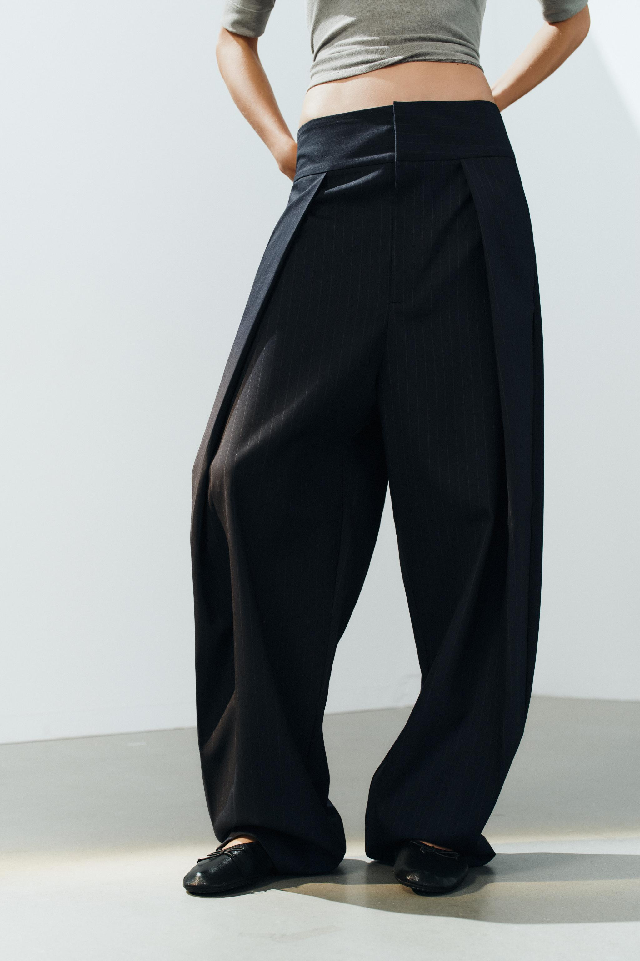 STRIPED PLEATED BALLOON PANTS | Zara US